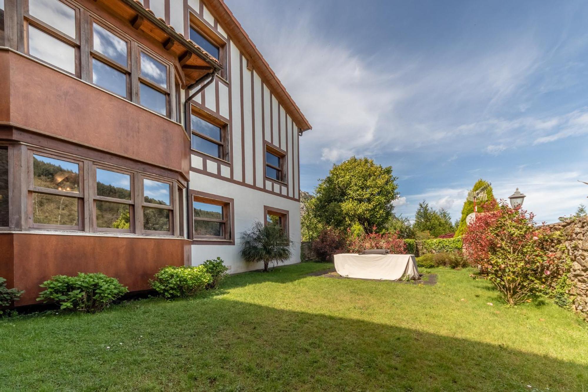 43A Nature With Parking By Aston Rentals Otanes Екстер'єр фото